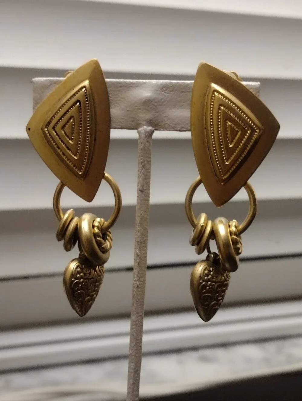 Vintage Norma Jean Gold Tone Geometric Heart Dangle Clip On Earrings Signed